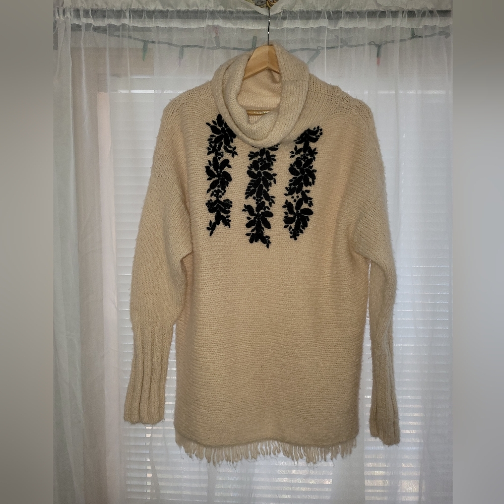 Free People Wool Sweater Womens Size Large Pullover Oversized Embroidered Cozy